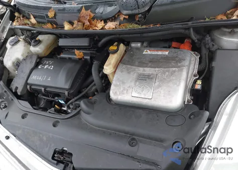 2005 Toyota Prius from USA, damaged, VIN JTDKB20U553041263